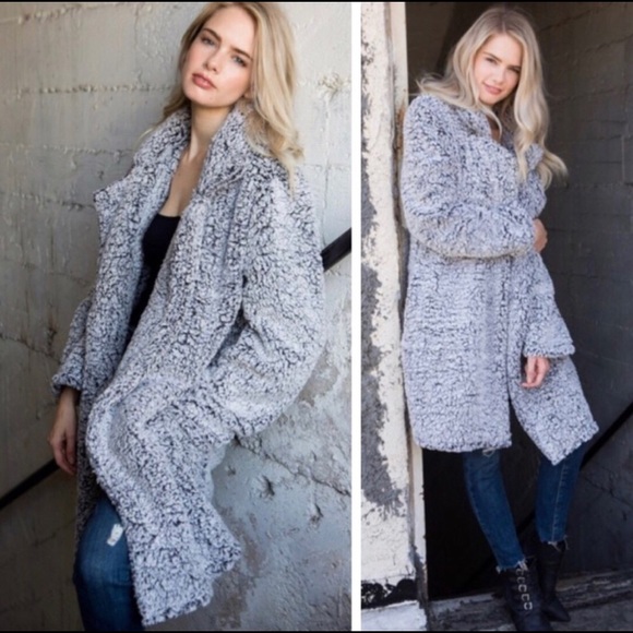 ⭕️LAST 1⭕️ 🌸TWO TONE SHERPA JACKET S-M-L NWT🌸 - Picture 7 of 8